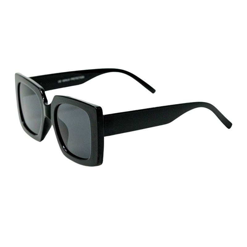Vintage-Inspired Black Cat Eye Shades