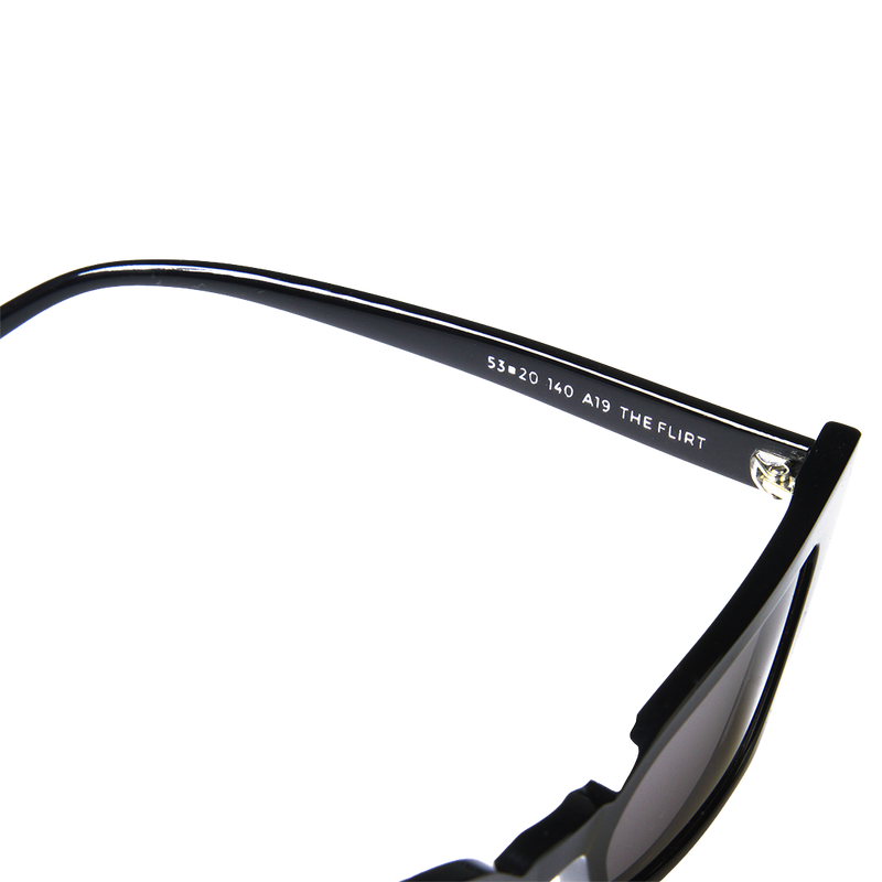 The FLIRT by GLVSS – GlamWorlds Premium Sunglasses