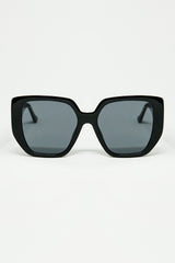 Black Pin-Up Style Sunglasses With Geometric Design and Cat Eyes