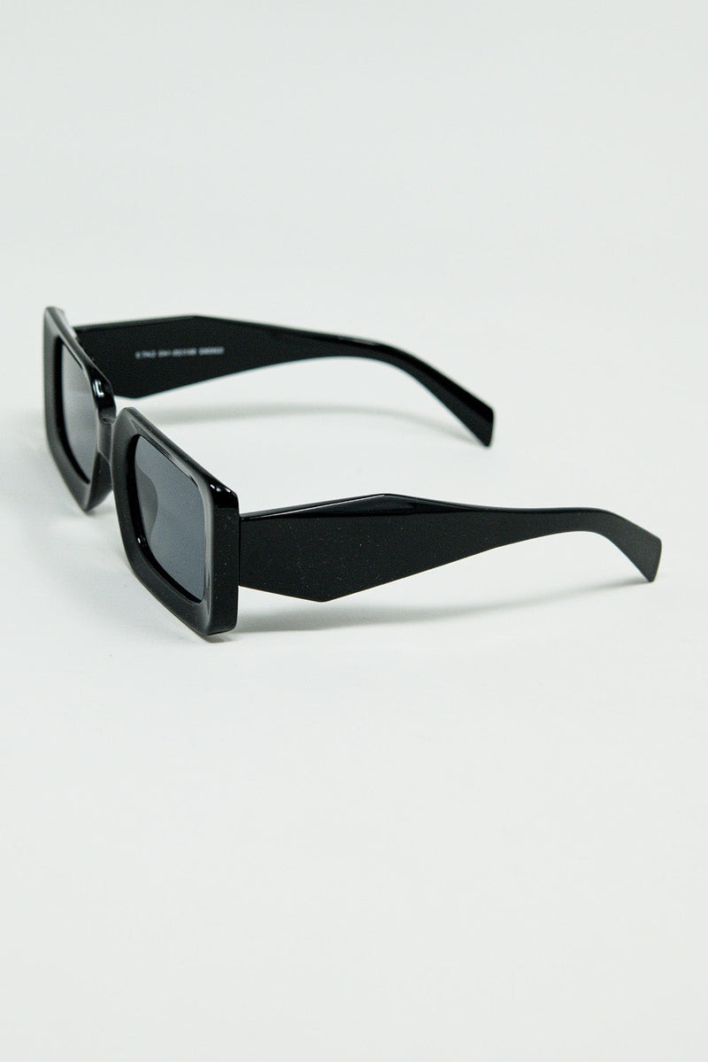 Black Square Sunglasses With Detail on the Side