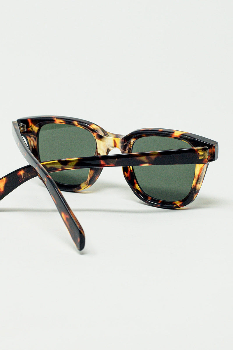 Polarised Sunglasses With Dark Lens With Tortoise Sheel Frame