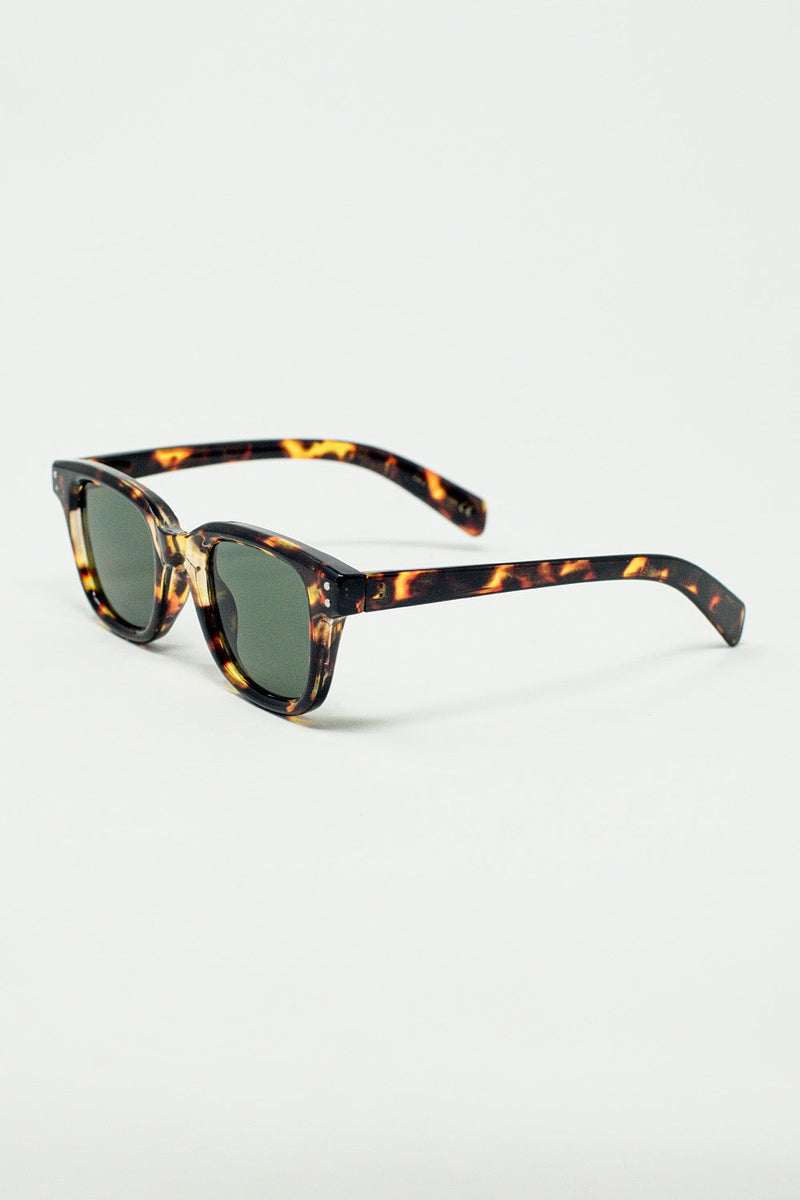 Polarised Sunglasses With Dark Lens With Tortoise Sheel Frame